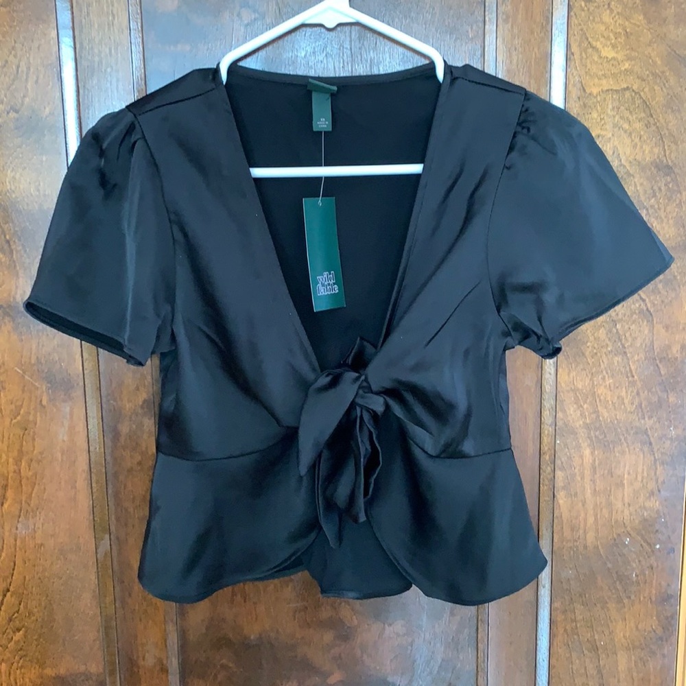 Wild fable black top